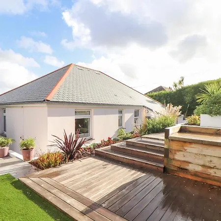 Holiday home Higher Bolenna *